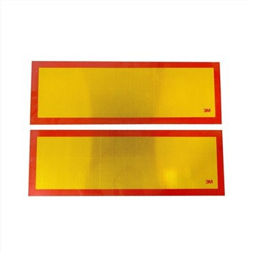 Odblaskowy zderzak z naklejką